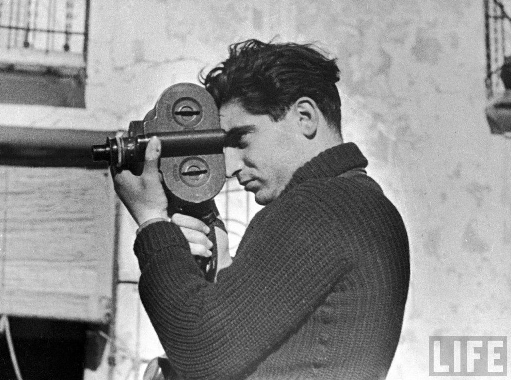 Robert-Capa-autoritratto